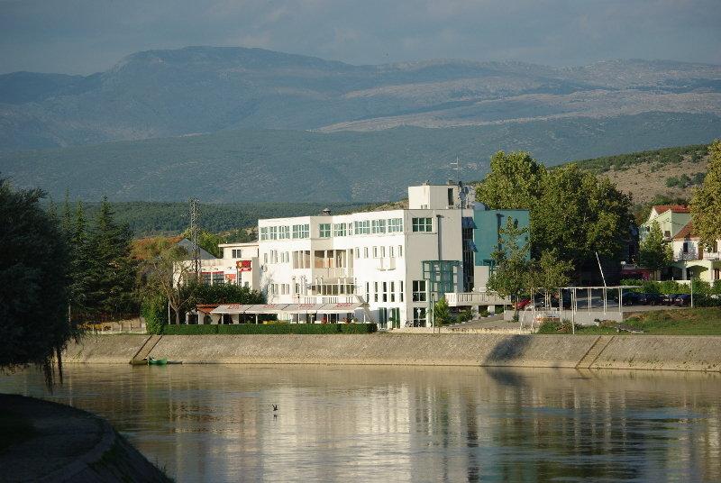 Hotel Sv. Mihovil Trilj Bagian luar foto